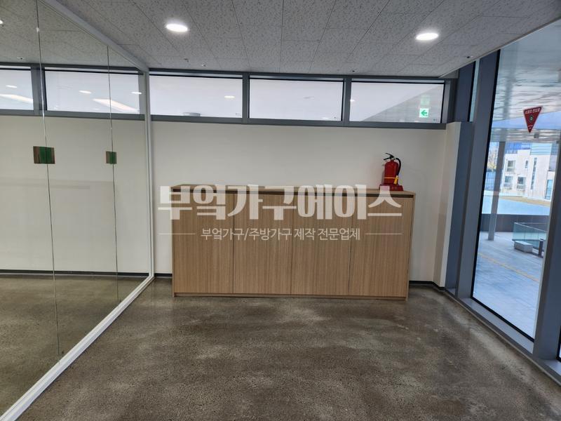 235149625_80IJaheD_c9045b2753e159875cddb633aba1ed2ee715871e.jpg 이미지크게보기
